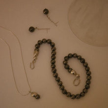 画像をギャラリービューアに読み込む, Another feather Twist collection AMA NECKLACE PYRITE