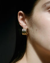 Load image into Gallery viewer, COMMON MUSE Sonya Layered Earrings ゴールド シルバー レイヤード ピアス

