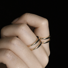 Load image into Gallery viewer, COMMON MUSE Daria Loop Ring ゴールド シルバー ループ リング
